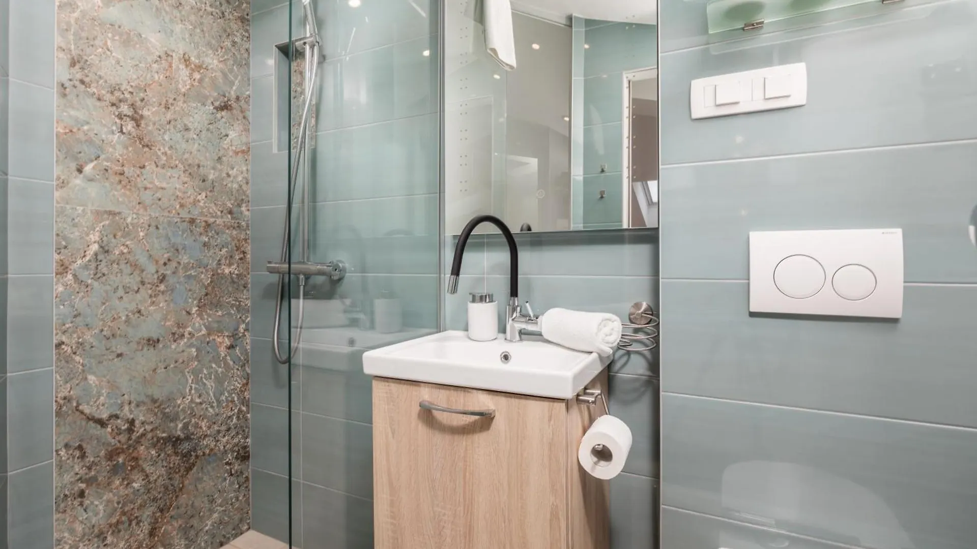 Blue Apartment Opatija 0*,